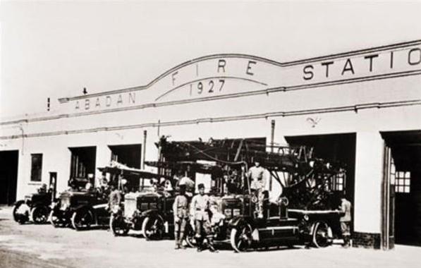 پرونده:Fire Station of Abadan.jpg