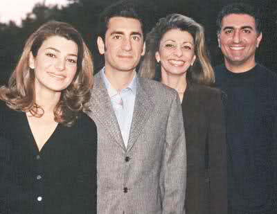 پرونده:PrincessRezaFarahnazAlirezaLeylaPahlavi.jpg