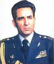 پرونده:GeneralHosseinRabiiImperialAirForce.jpg