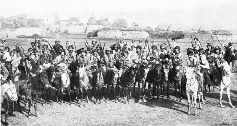 پرونده:KurdishCavalryRussiansinCaucasus1915.jpg
