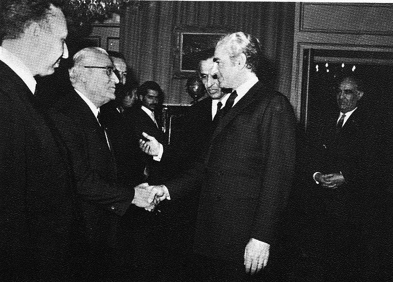 پرونده:ShahOPECmembers a.jpg