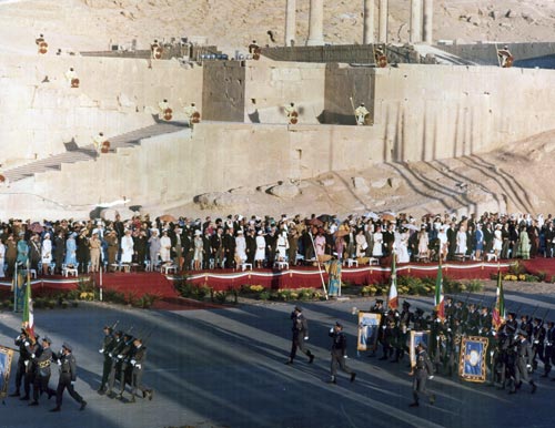 پرونده:ShahanshahiIran2500YearsParadeHistory3.jpg