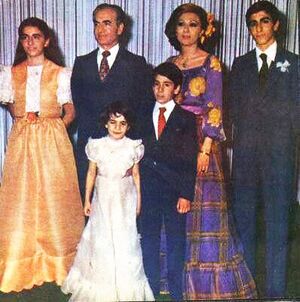 ShahanshahRoyalFamily2536Shahanshahi1.jpg