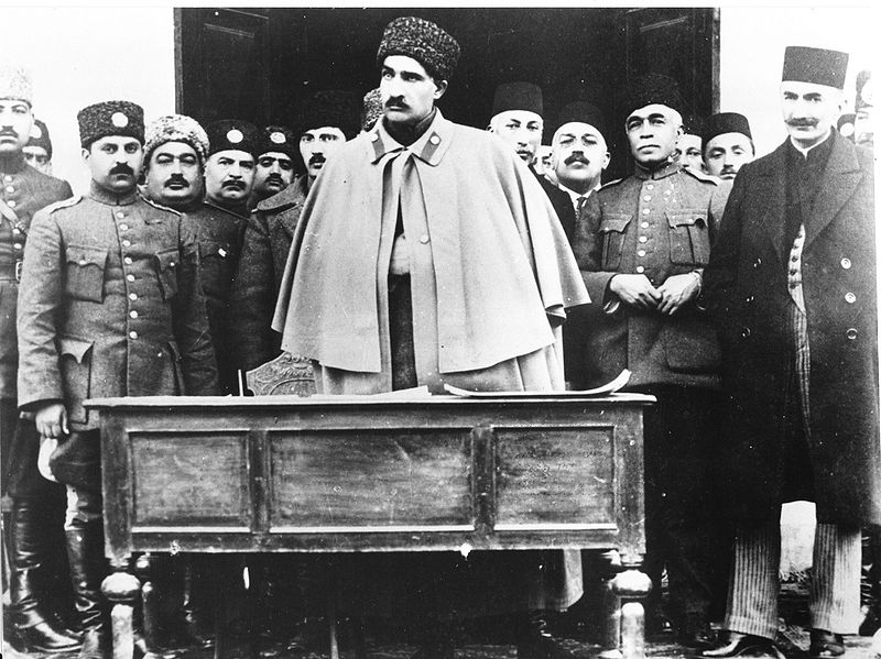 پرونده:RezaKhanWarMinister4.jpg