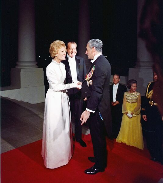 پرونده:ShahanshahAryamehrWhiteHouseStateDinne29rMehr1348a.jpg