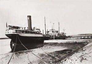 Oil exports from Abadan.jpg