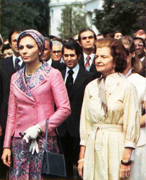 پرونده:ShahanshahAryamehrPresidentFordWhitehouse25Ordibehesht1354b.jpg