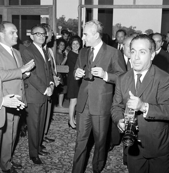 پرونده:ShahanshahAryamehrMontrealExpo1967K.jpg