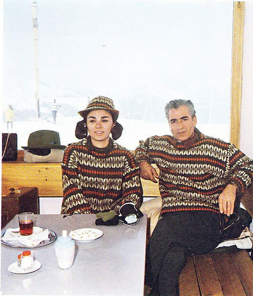 پرونده:Shahanshah va Shahbanou Abali 1339a.jpg