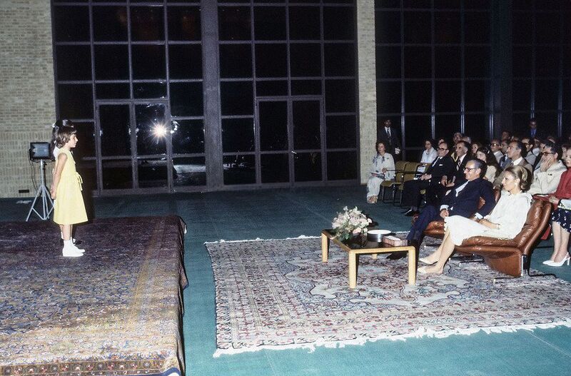 پرونده:ShahanshahShahbanouRezaPahlaviSchool2537a12.jpg