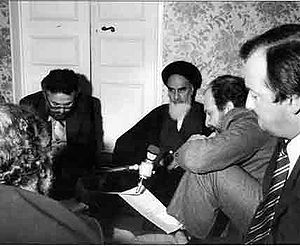 Confederation Khomeini va Yazdi Paris.jpg