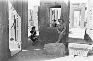 Shahanshah QueenJuliana1342TakhteJamshid11.jpg