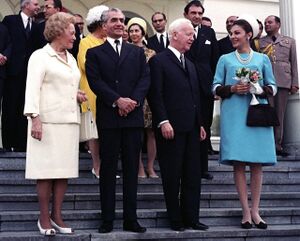 ShahanshahAryamehrLubkeBonn27May1967.jpg