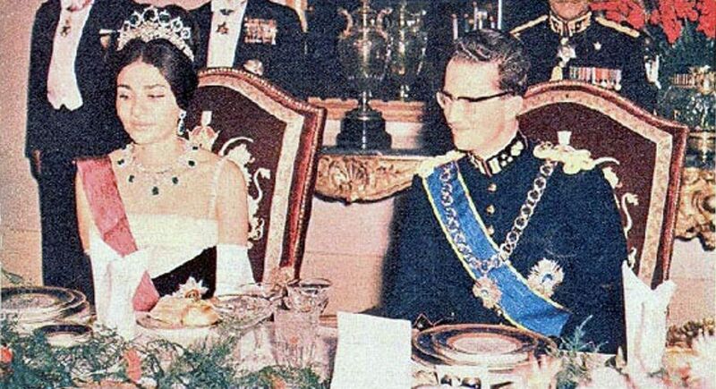 پرونده:ShahbanouKingBaudouinMarmorPalace1343b.jpg