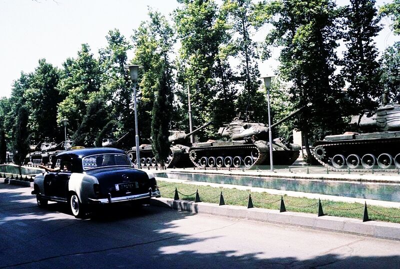 پرونده:TankM-47ImperialGuardTehran15Khordad1342.jpg