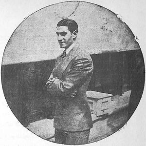 MRPahlaviValiahd MahroosehBoat1.jpg