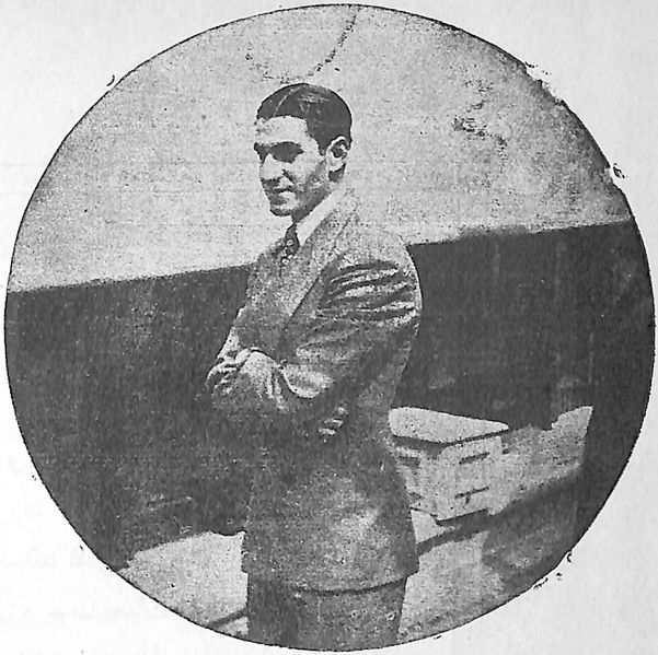 پرونده:MRPahlaviValiahd MahroosehBoat1.jpg