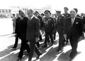 ShahanshahAryamehrPresidentSadat19Mehr1350p.jpg