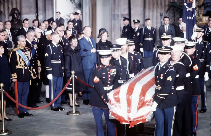پرونده:ShahanshahAryamehrEisenhowerFuneral1April1969.jpg