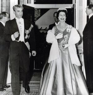 ShahanshahQueenElizabethBanquetImperialIranianEmbassy1338b.jpg
