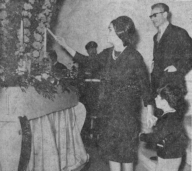 پرونده:Shahanshah ChahrShanbehSouri1342a.jpg