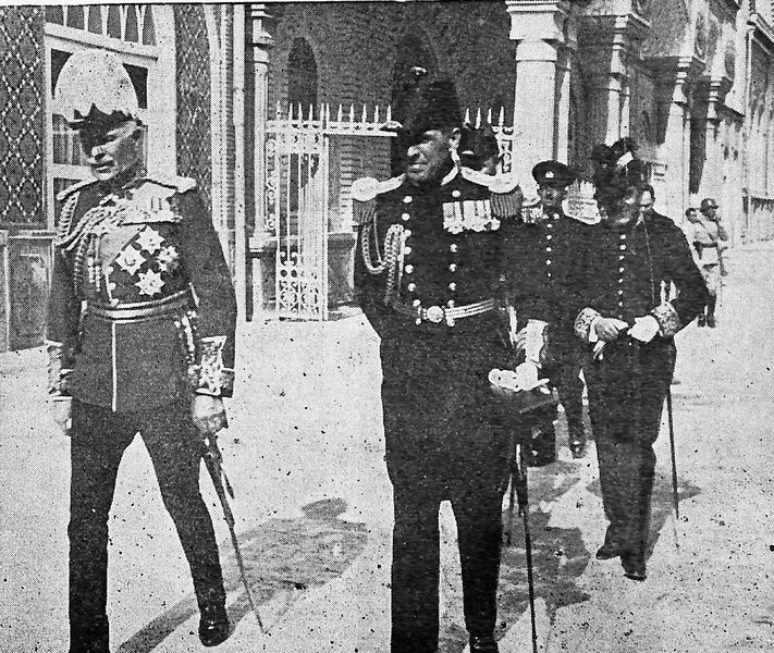 پرونده:CrownPrincePahlaviWeddingBritishDelegation.jpg