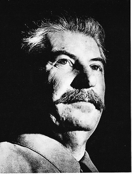 پرونده:Stalin01.jpg