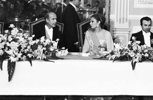 ShahbanouGiscard d’EstaingGolestanPalace13Mehr2535.jpg