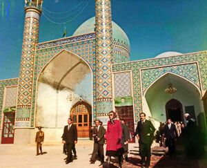 ShahbanouImamzadehHamzehKashmarAzar1353a.jpg