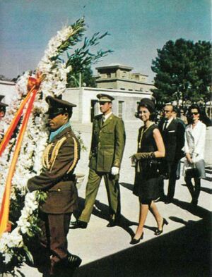 JuanCarlosPrincessSofiaRezaShahBozorg1348.jpg