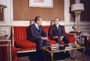 ShahanshahAryamehrPresidentNixon10Khordad1351.png