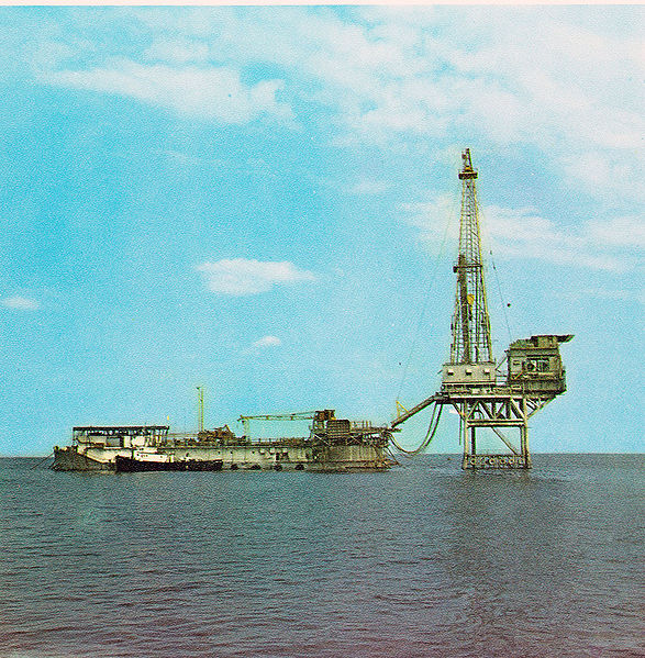 پرونده:IMINCO in PersianGolf.jpg