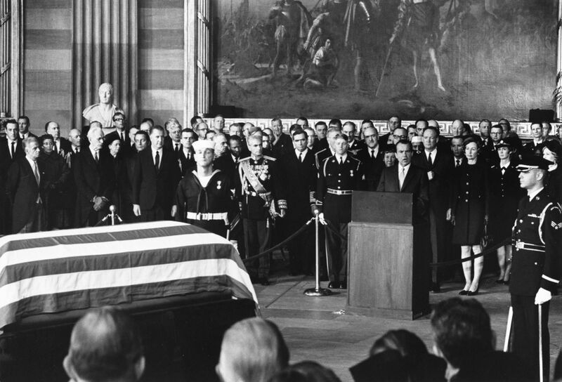 پرونده:ShahanshahNixonFuneralEisenhowerCapitolWashington1969.jpg
