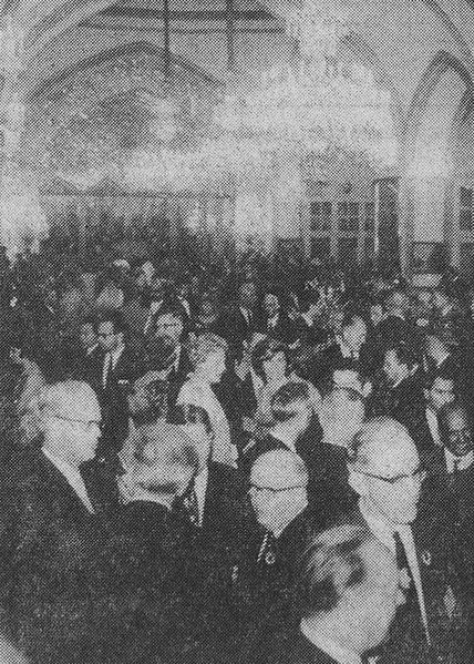 پرونده:GolestanPalastCongressReception1344.jpg
