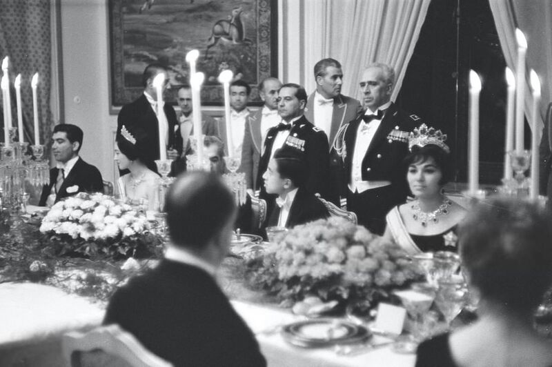 پرونده:ShahanshahPrinceAkihitoImperialState BanquetTehran1339.jpg