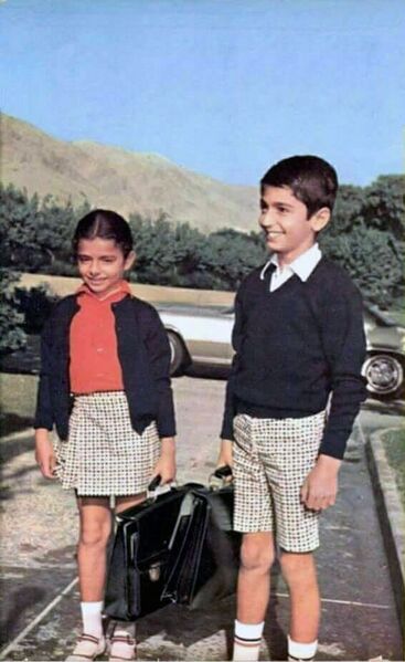 پرونده:ValiahdRezaPahlaviPrincessFarahnaz1Mehr1349.jpg