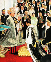 CoronationShahanshahShahbanou12.jpg