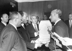 ShahanshahAryamehrPresidentSadat19Mehr1350q.jpg