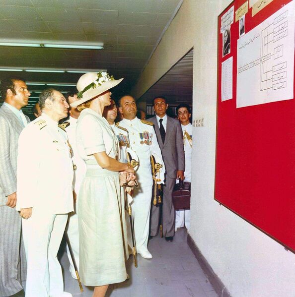 پرونده:ShahbanouNavyEducationalCentersBandarPahlavi27Khordad2537h.jpg