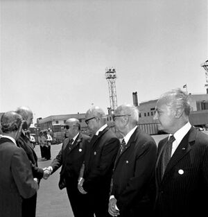AustrianPresidentArrival9Khordad2535.jpg