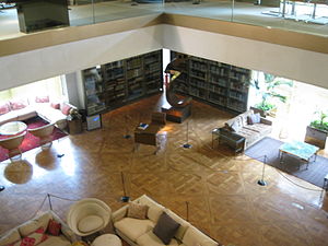 Niavaran palace library (21).jpg