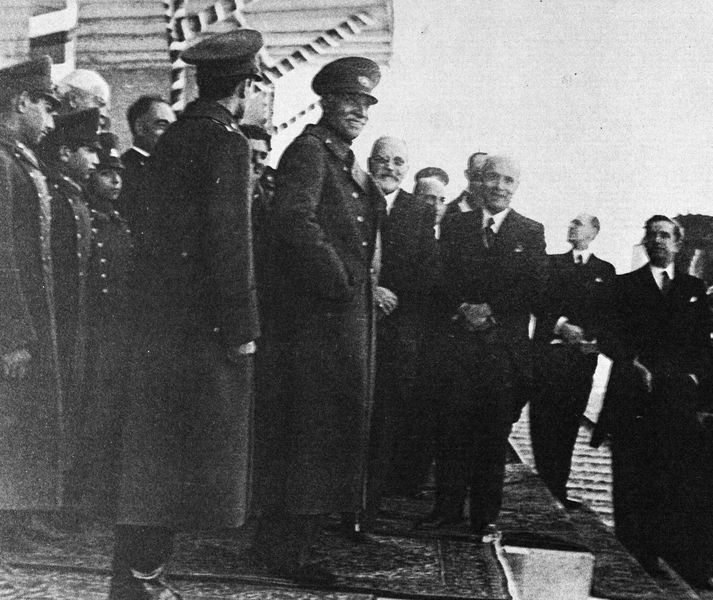 پرونده:RezaShahBozorgRailway8a.jpg