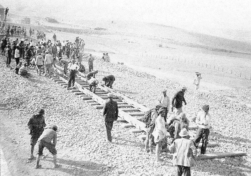 پرونده:RezaShahBozorgRailway43.jpg