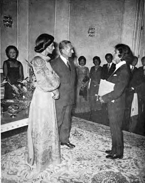 پرونده:ShahanshahShahbanou7thJashnFarhangVaHonar2.jpg