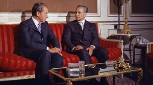 ShahabshahAryamehrNixon10Khordad1351.jpg