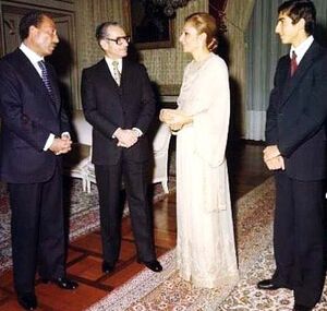 ShahanshahPresidentSadatValiahdTehran9Abaan2536.jpg