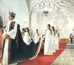 CoronationShahbanouFarahPahlavi6a.jpg
