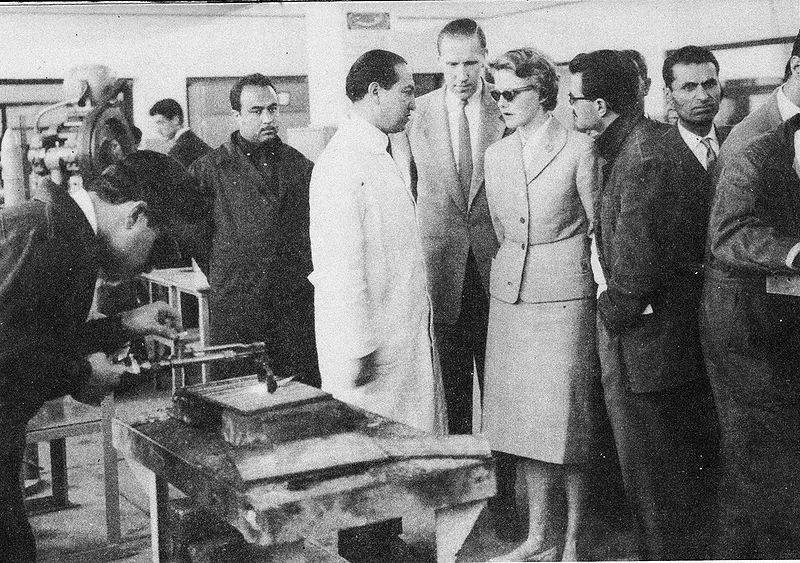 پرونده:ForeignPress TehranInstitute Technology.jpg