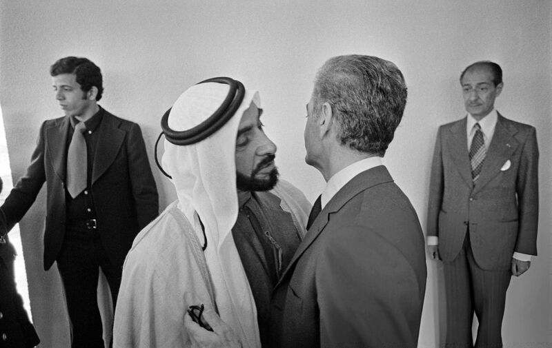 پرونده:ShahanshahAlgeriaSheikhZayeBinSultan UAE leader1353a.jpg