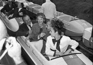 Shahanshah va Shahbanoo WaltDisney1962US.jpg